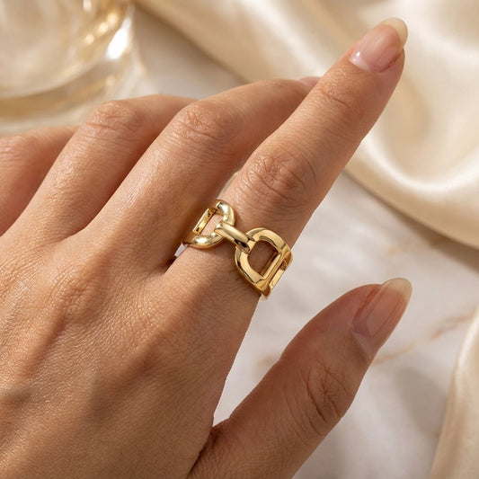 Silken Embrace Amelie Scarf Ring