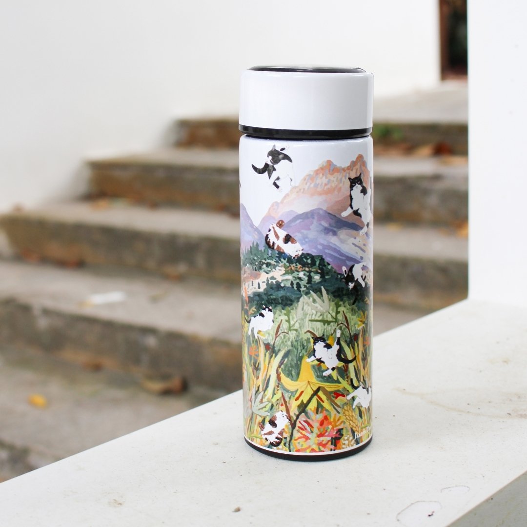 Yogis Cat and FlowerRain Of Cat Vacuum Bottle (360ml)