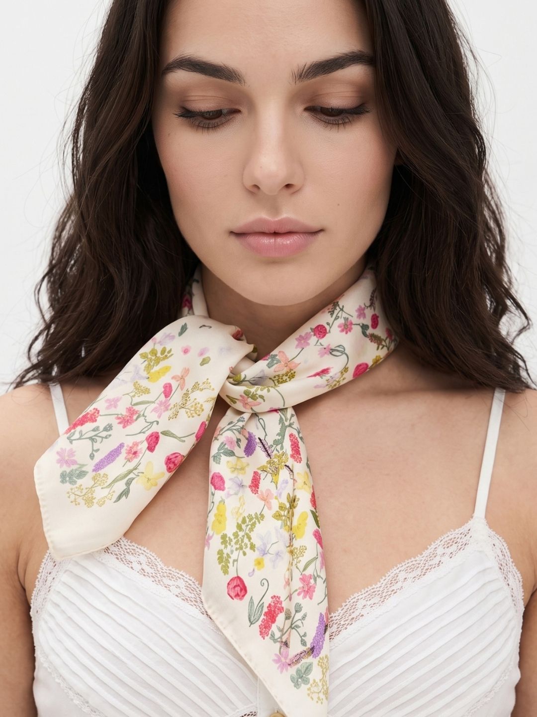 Venus Garden of Love Heart Scarf (60cm)