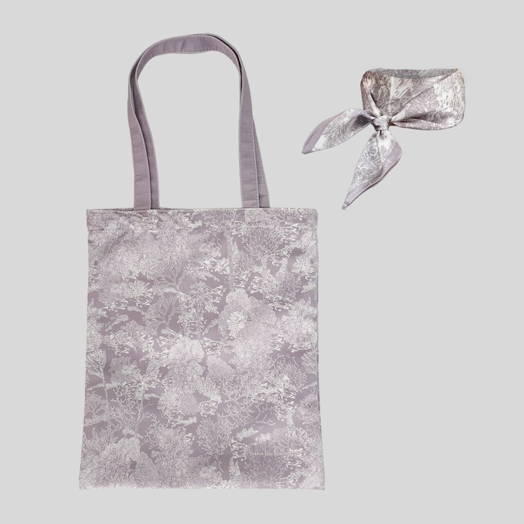 同款造型｜左岸花園長帶荷蘭牡丹絲巾